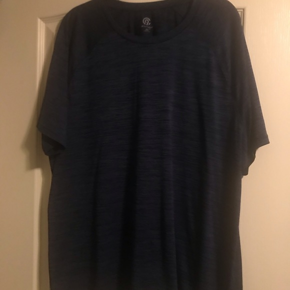 Bundle of 6 men’s champion T shirts - Picture 6 of 6